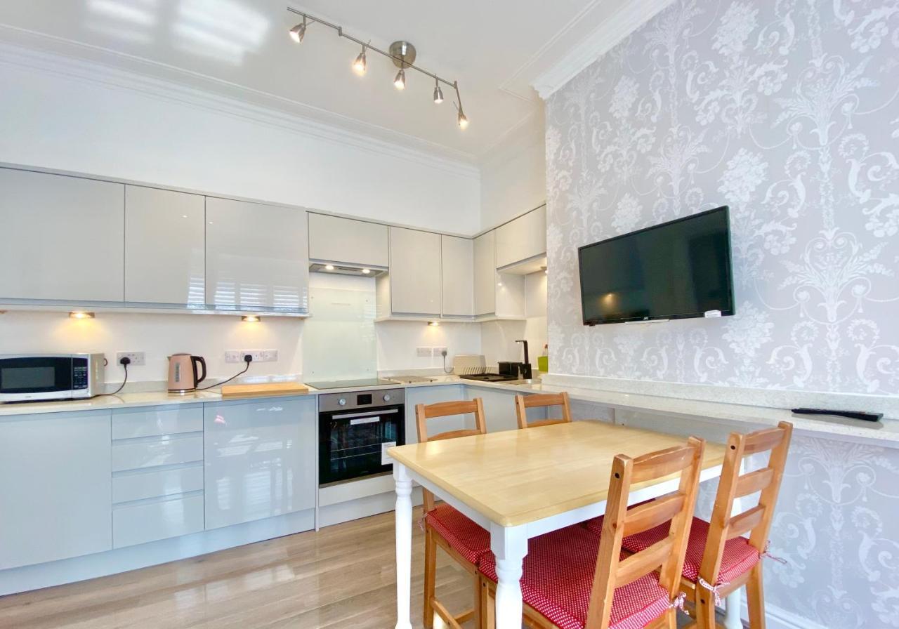 York City Center Apartments With Free Private Parking Exterior foto